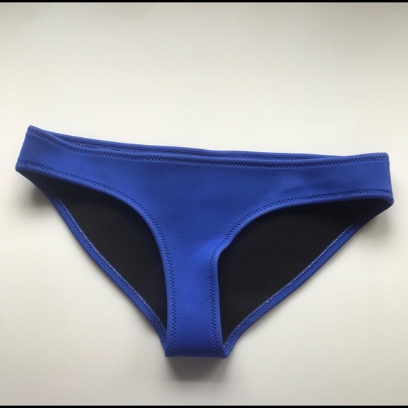 Triangl neoprene royal blue bikini bottoms - Picture 2 of 4